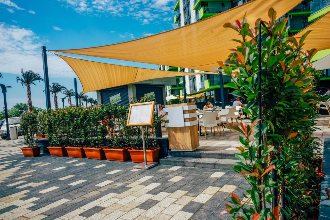 Nasty 24 Aparthotel Pool & Spa Mamaia Nord นาโวดาริ ภายนอก รูปภาพ