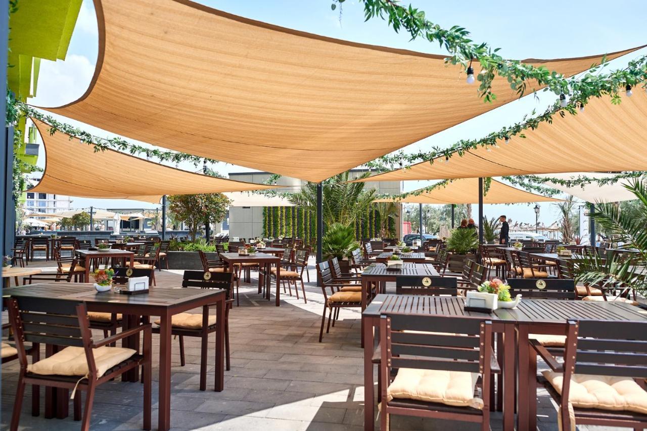 Nasty 24 Aparthotel Pool & Spa Mamaia Nord นาโวดาริ ภายนอก รูปภาพ